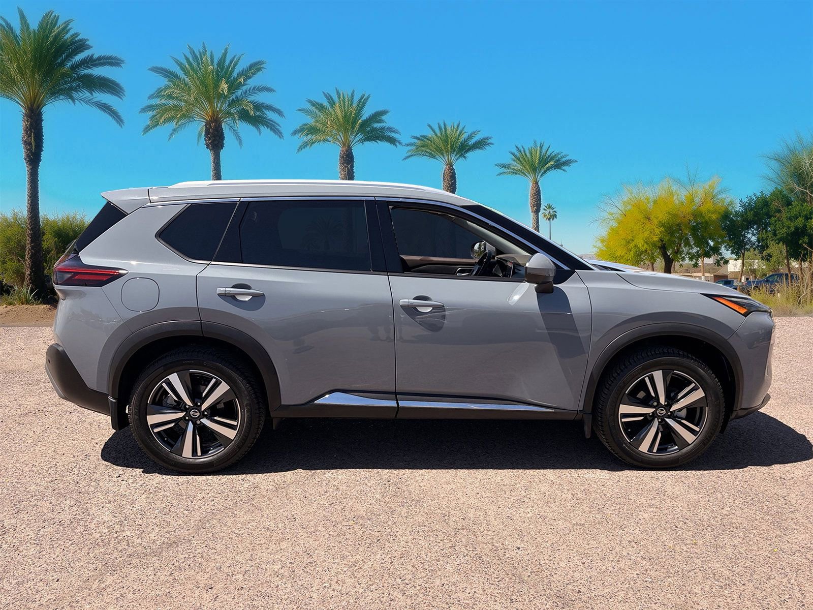 Used 2021 Nissan Rogue SL FWD image 6