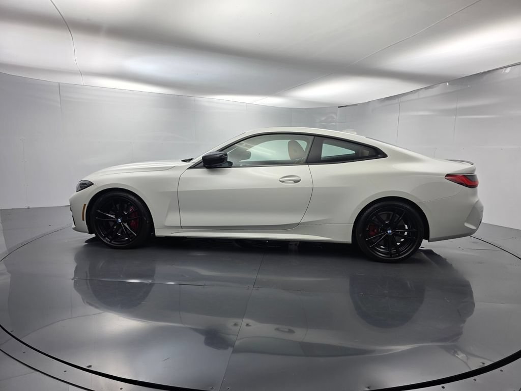 Used 2023 BMW 430i Coupe w/ M Sport Package RWD image 7