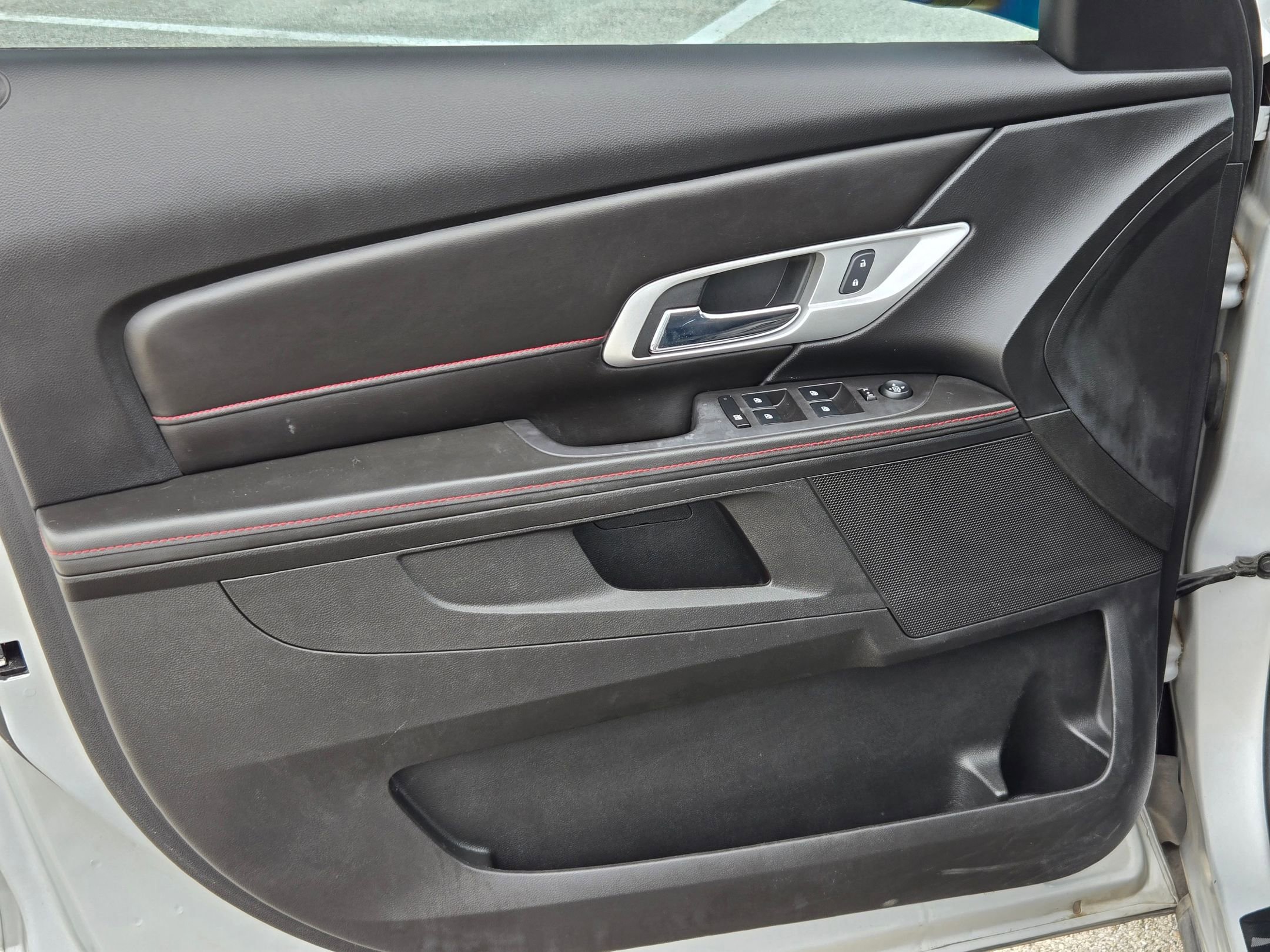 Used 2014 GMC Terrain SLE FWD image 11