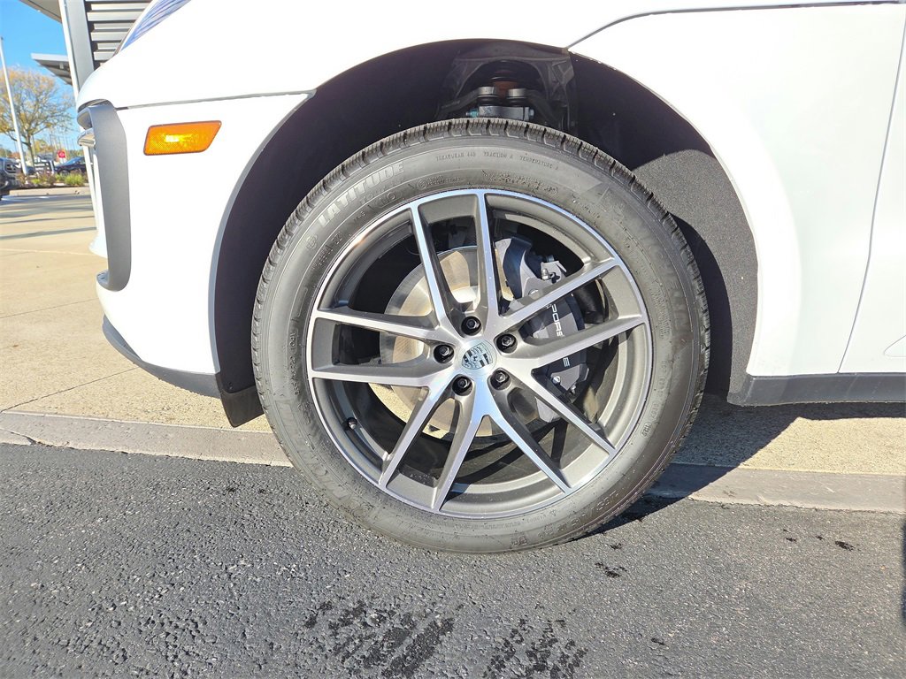 New 2026 Porsche Macan image 53