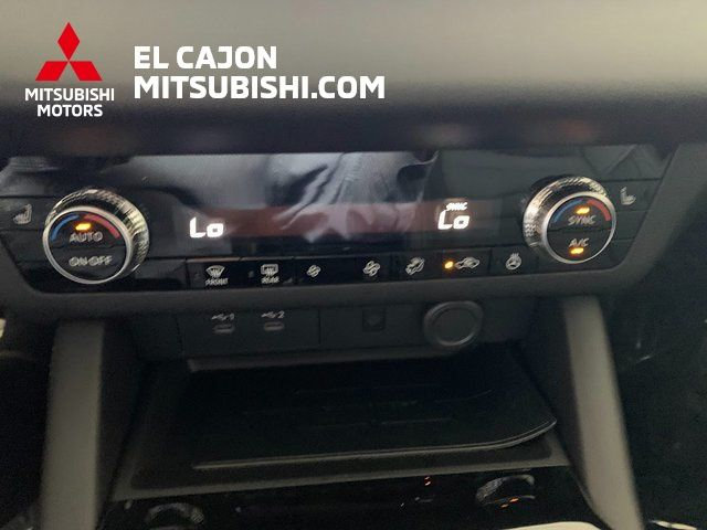 New 2026 Mitsubishi Outlander SE FWD image 18