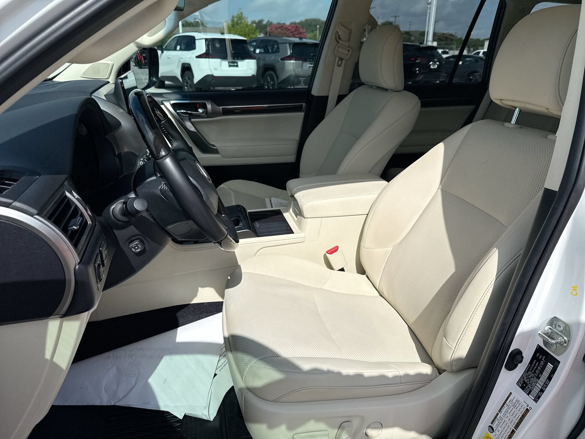 Used 2022 Lexus GX 460 Premium w/ Premium Package AWD/4WD image 13
