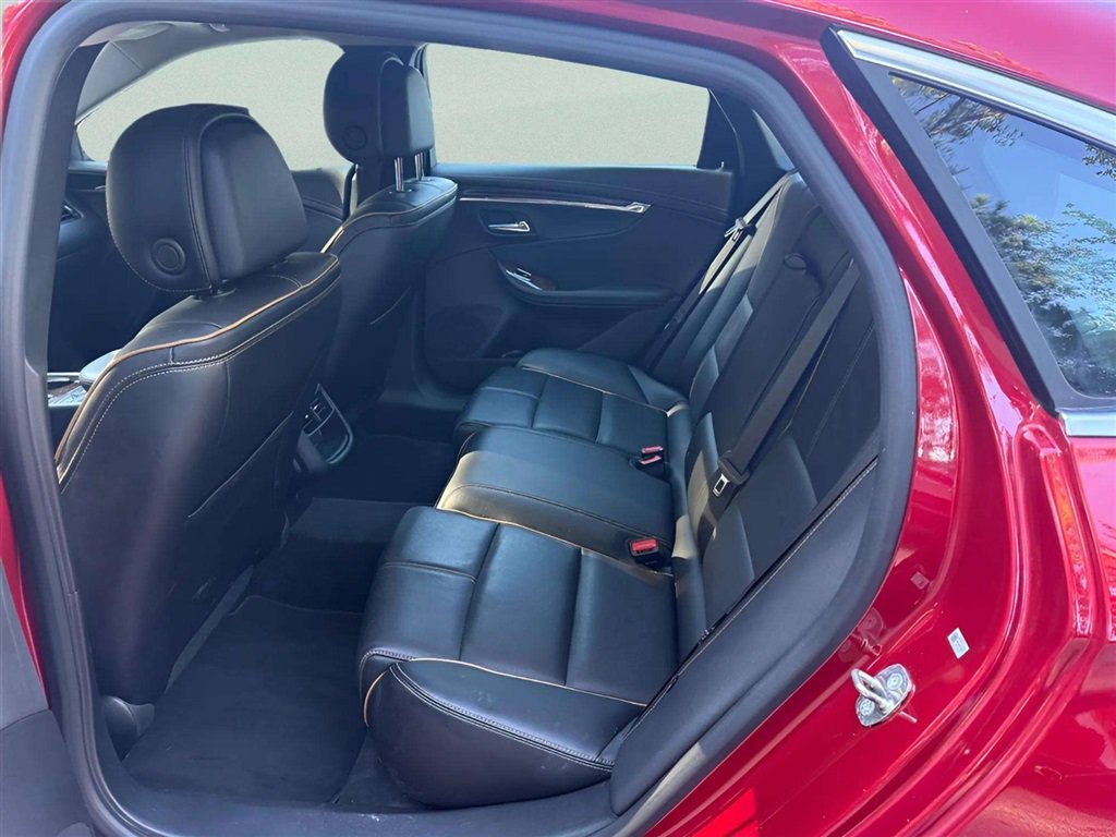 Used 2014 Chevrolet Impala LTZ FWD image 12