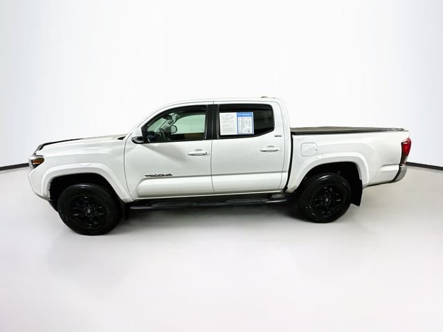 Used 2020 Toyota Tacoma SR5 AWD/4WD image 5