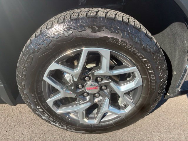 Used 2024 GMC Sierra 1500 SLT w/ SLT Premium Plus Package AWD/4WD image 15