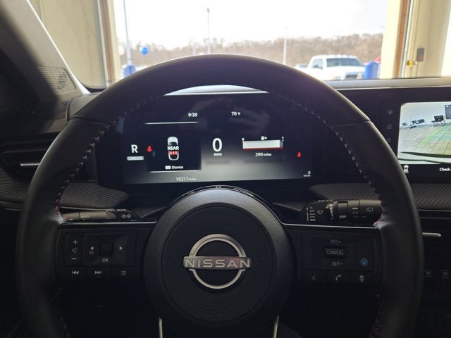 Used 2025 Nissan Kicks SR AWD/4WD image 25