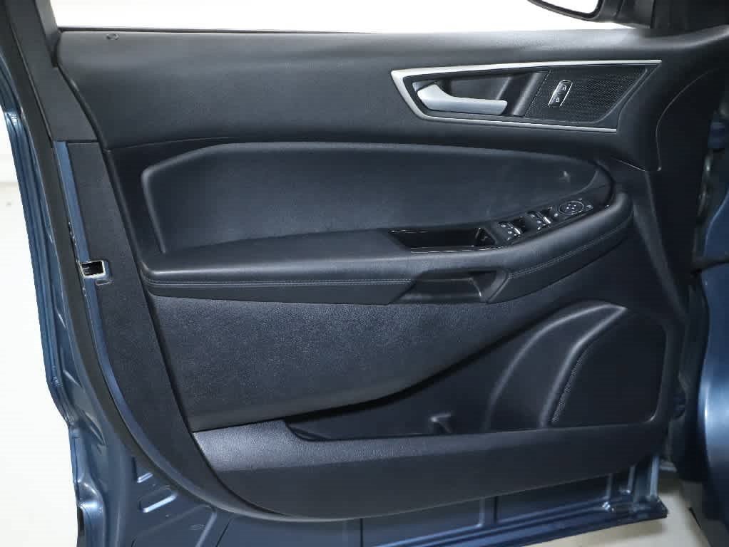 Used 2019 Ford Edge SEL w/ Equipment Group 201A AWD/4WD image 15
