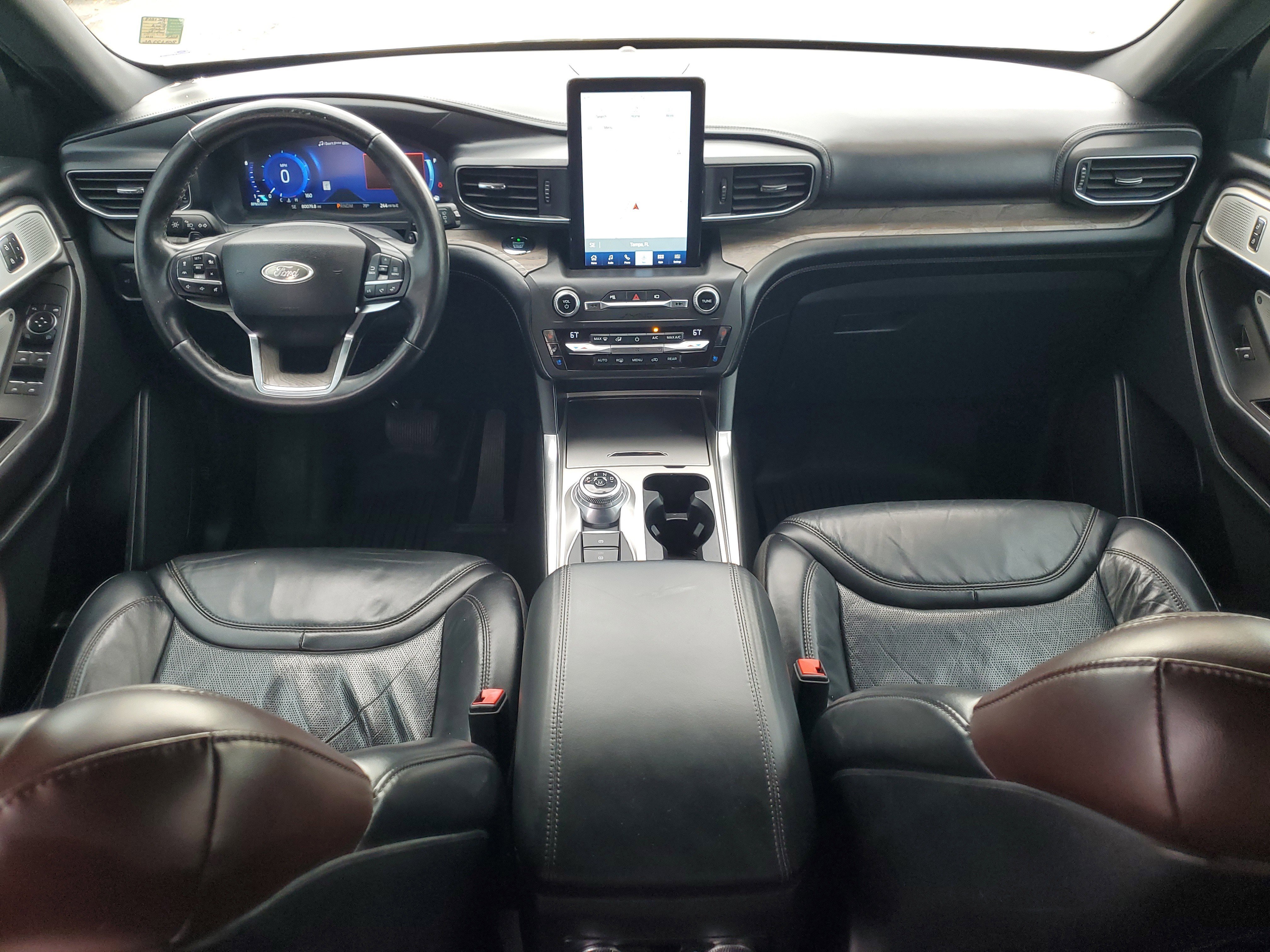 Used 2020 Ford Explorer Platinum w/ Premium Technology Package image 16