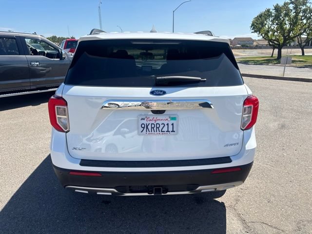 Used 2023 Ford Explorer XLT w/ Equipment Group 202A AWD/4WD image 8