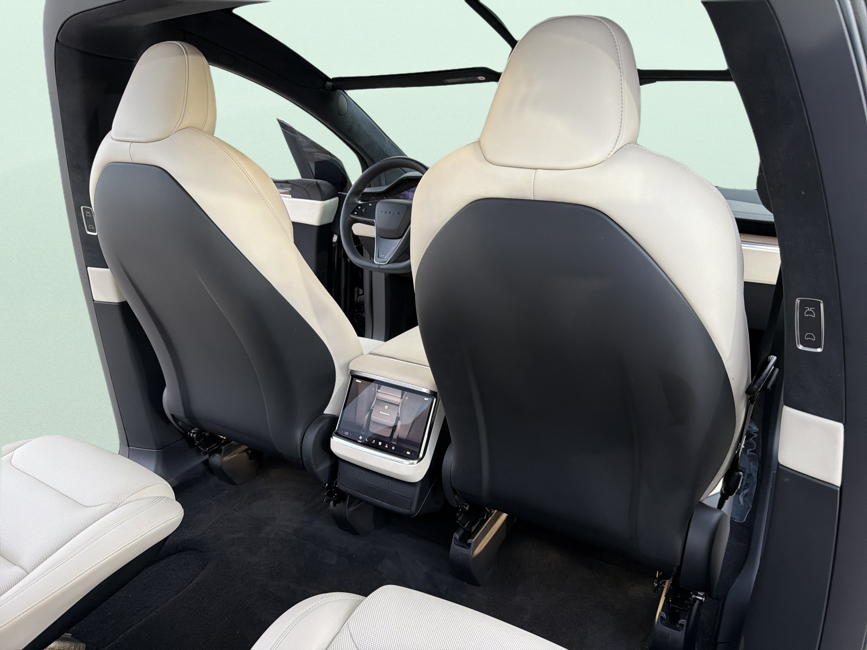 Used 2023 Tesla Model X AWD/4WD image 42