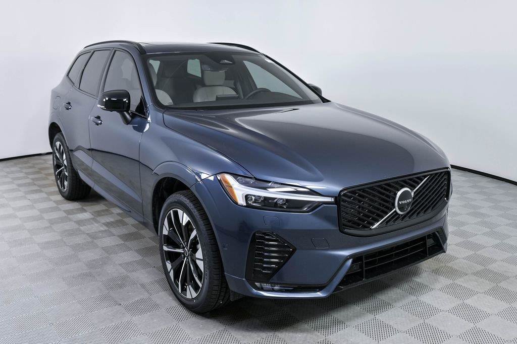 New 2026 Volvo XC60 B5 Plus w/ Protection Package Premier AWD/4WD image 25