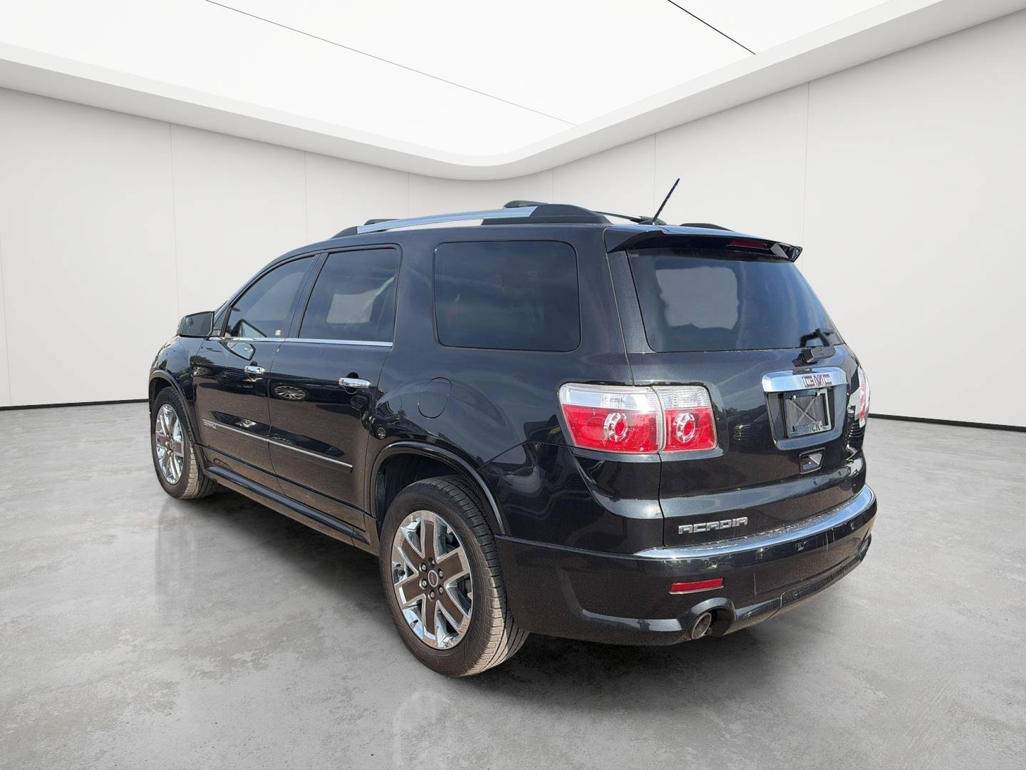 Used 2012 GMC Acadia Denali FWD image 5