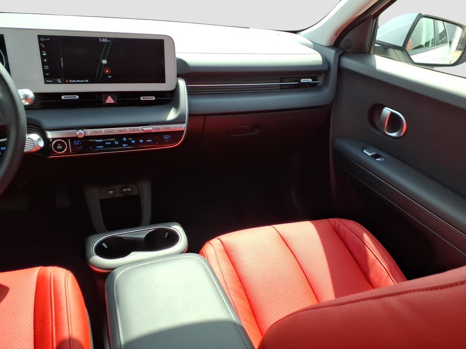 Used 2024 Hyundai Ioniq 5 SEL image 13