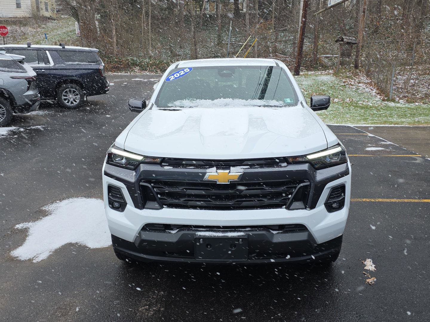 New 2025 Chevrolet Colorado LT w/ LT Convenience Package image 3