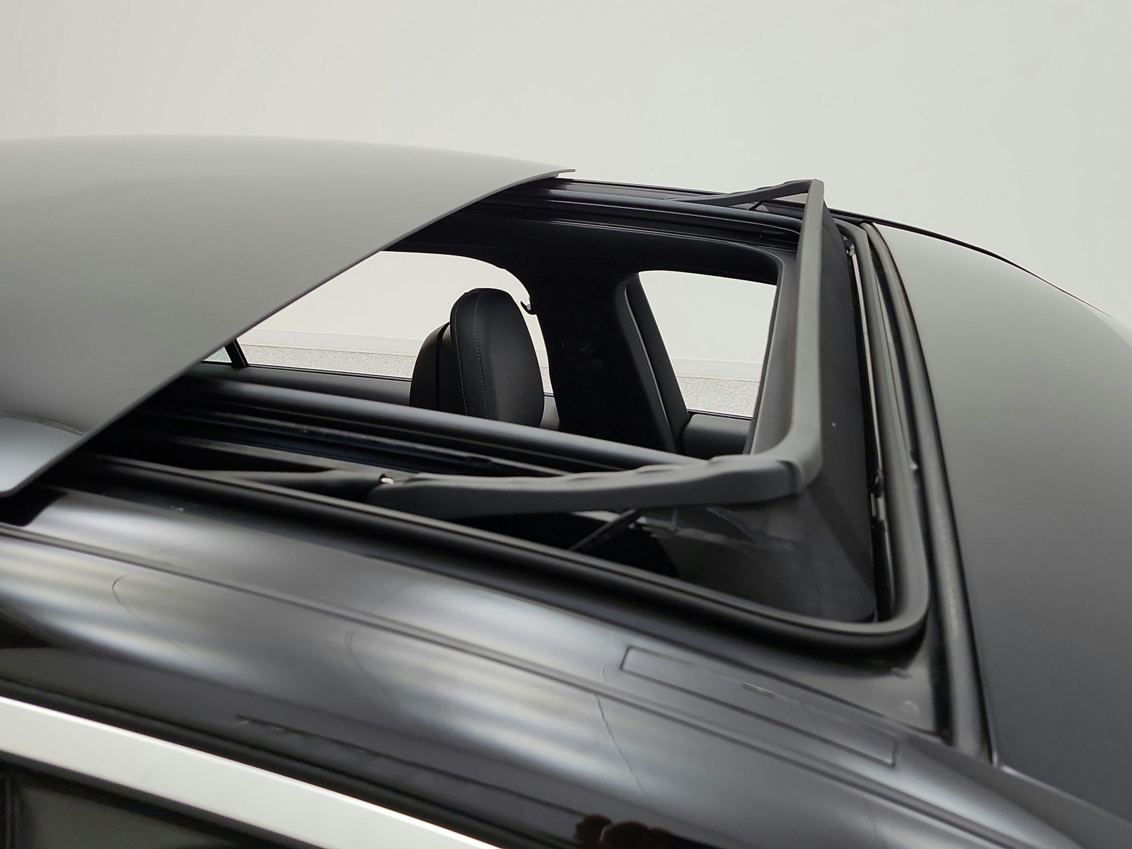 Used 2024 Mercedes-Benz C 300 Sedan image 19