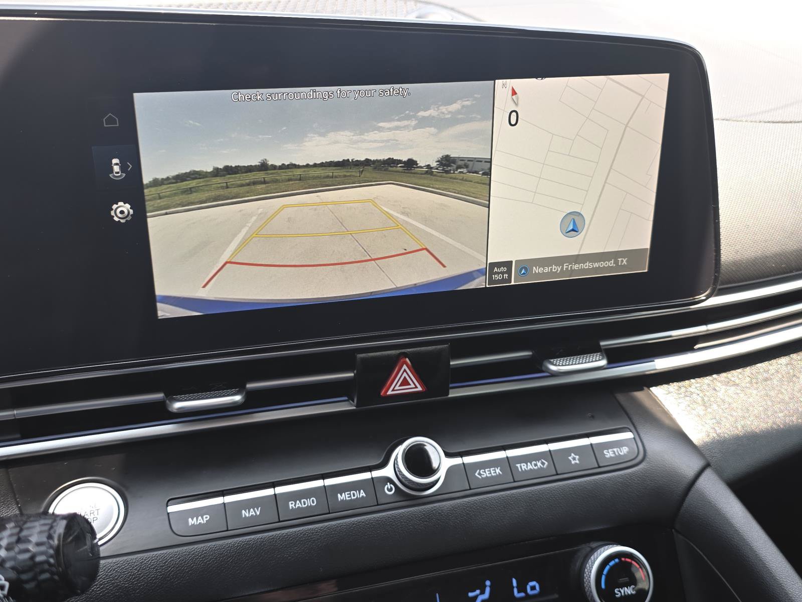 Used 2024 Hyundai Elantra SEL FWD image 23