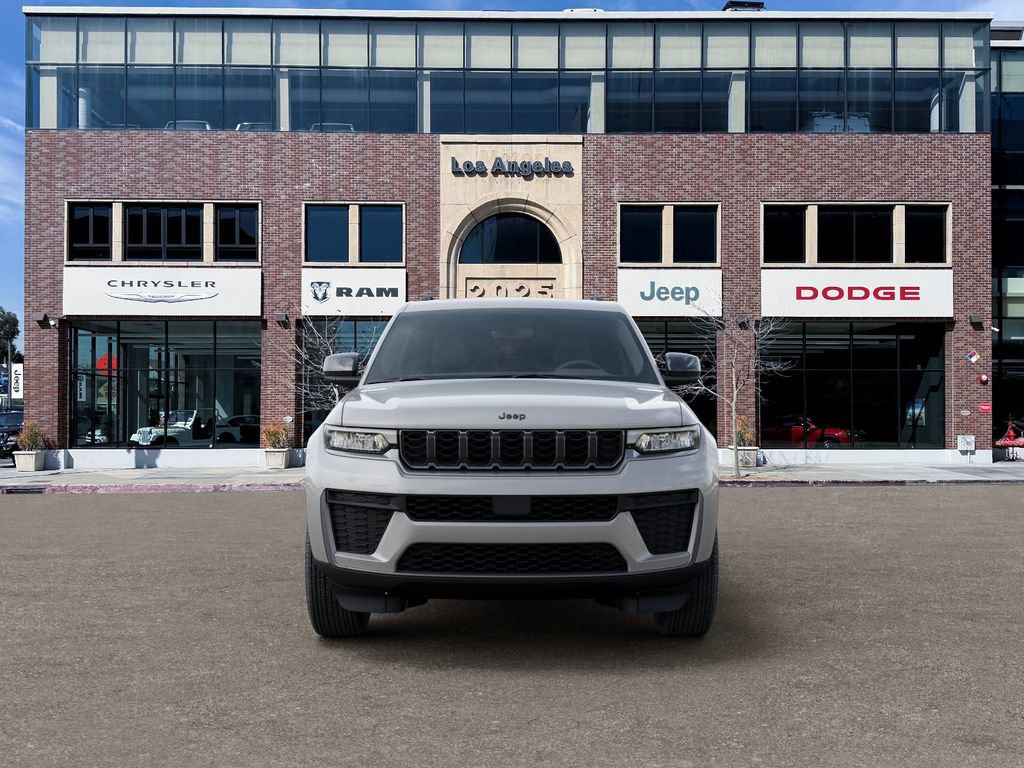 New 2026 Jeep Grand Cherokee Altitude RWD image 6