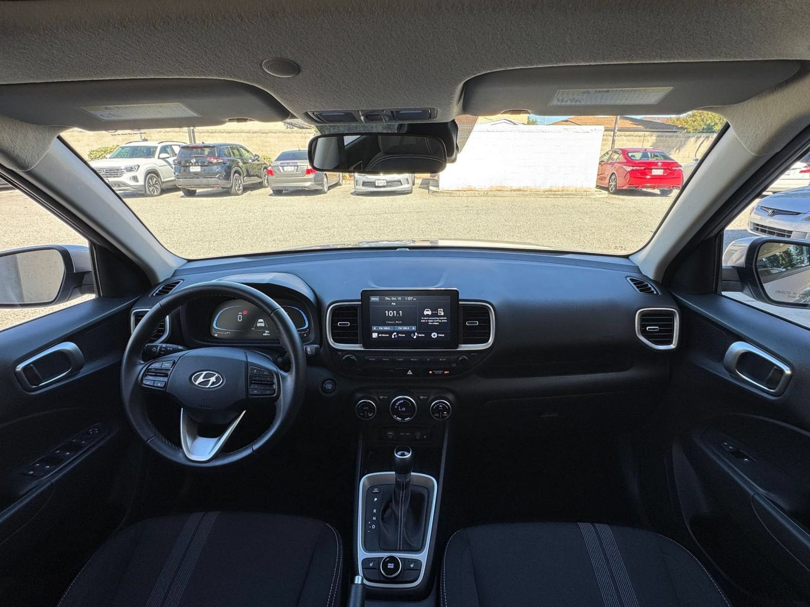 Used 2026 Hyundai Venue SEL FWD image 33