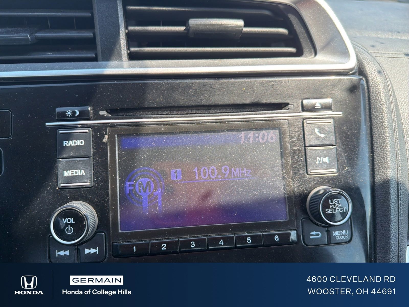 Used 2018 Honda Fit LX image 17