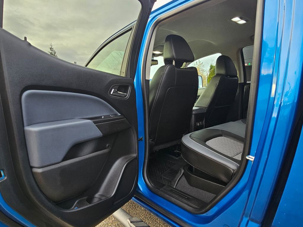 Used 2022 Chevrolet Colorado Z71 w/ Safety Package image 14