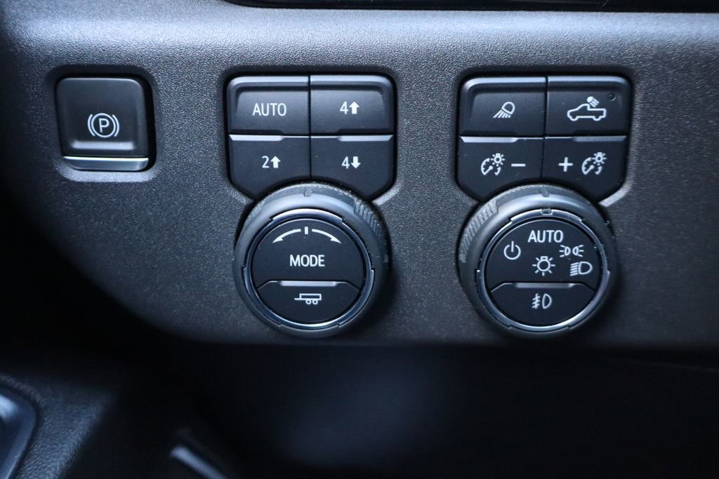 Used 2023 Chevrolet Silverado 1500 LT Trail Boss w/ LT Trail Boss Premium Package image 34