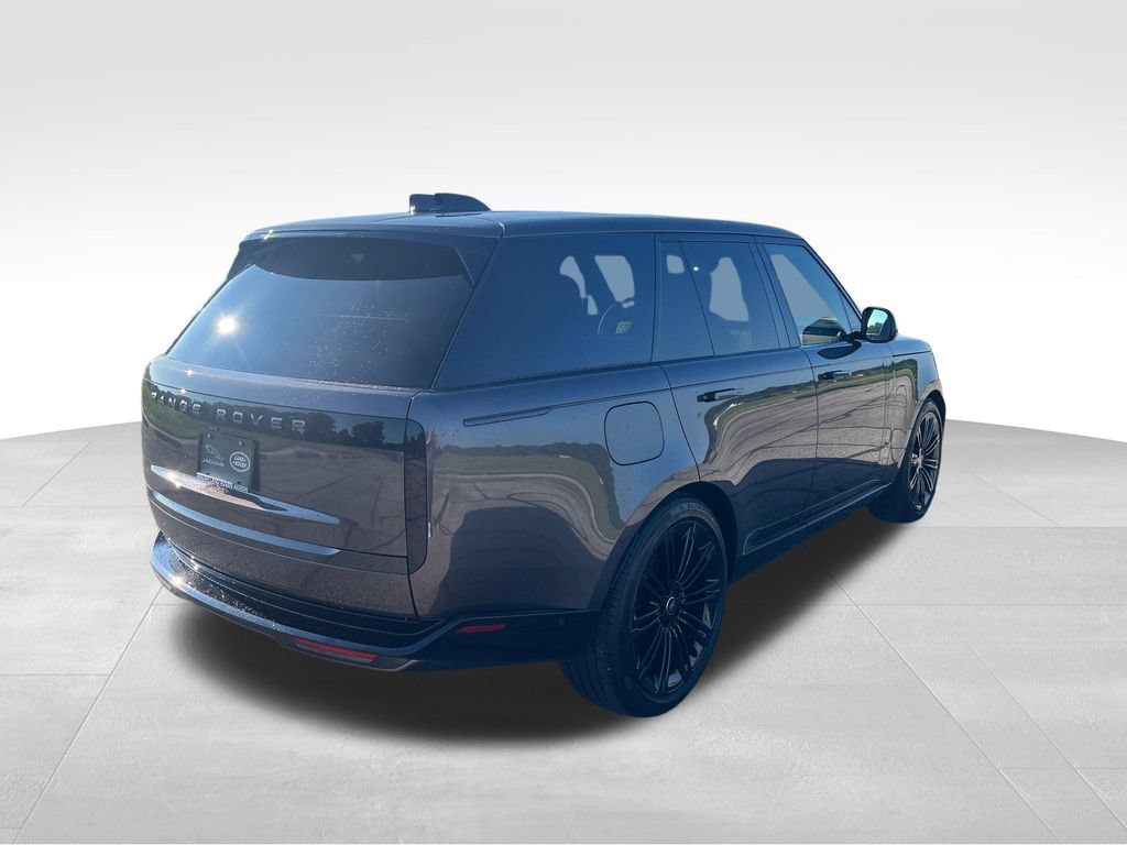 Used 2025 Land Rover Range Rover SE AWD/4WD image 5