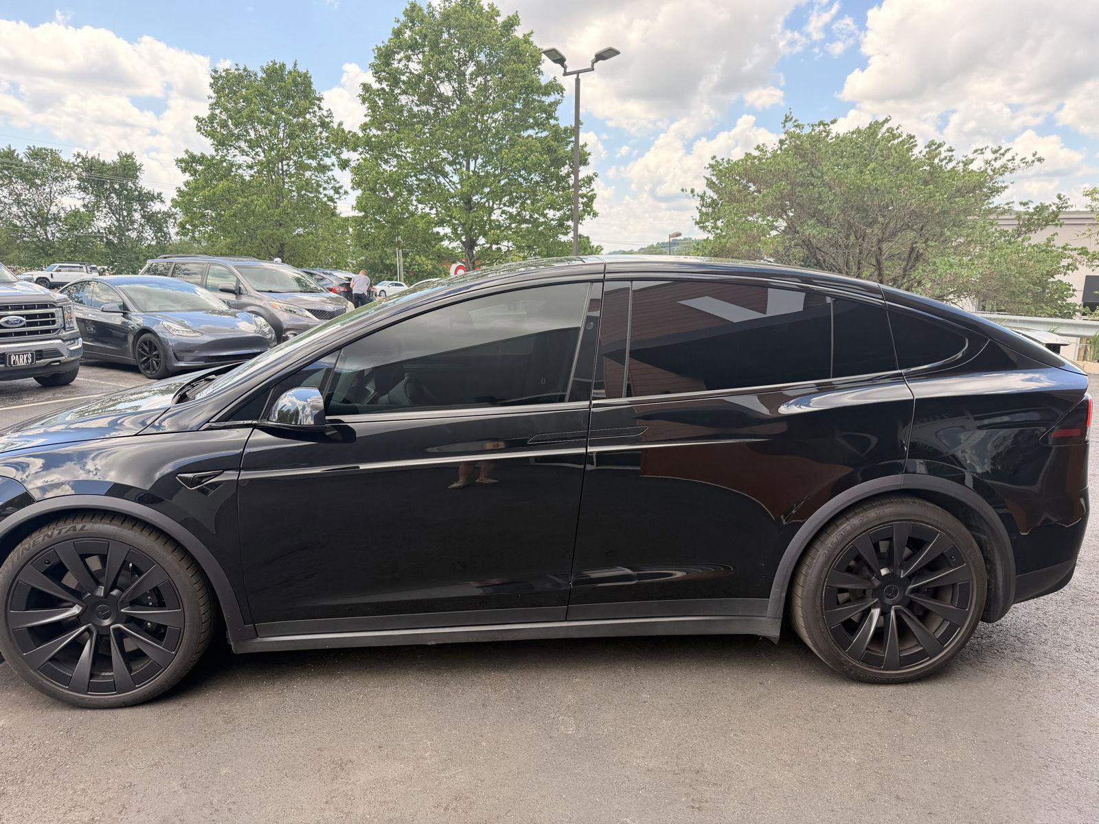 Used 2022 Tesla Model X AWD/4WD image 5