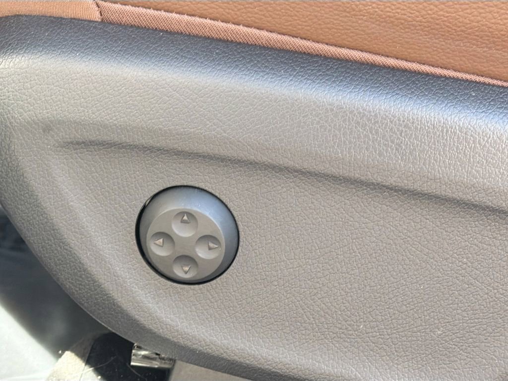 Used 2024 Mercedes-Benz GLE 350 4MATIC image 24