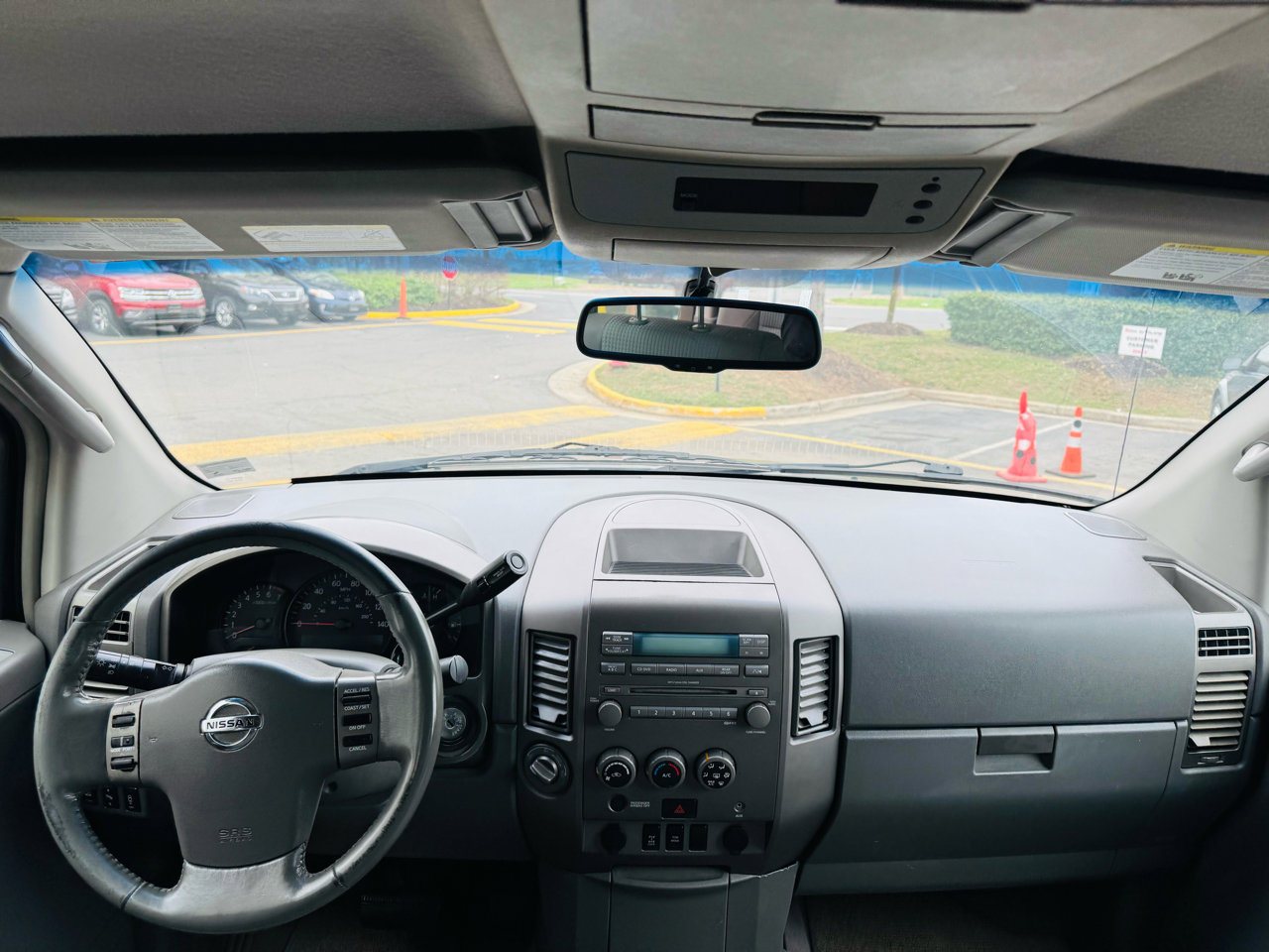 Used 2006 Nissan Titan SE image 12