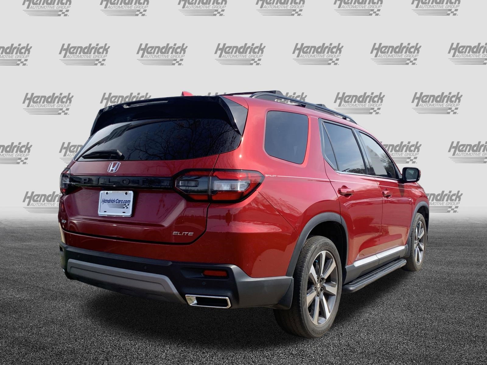 Used 2023 Honda Pilot Elite image 10
