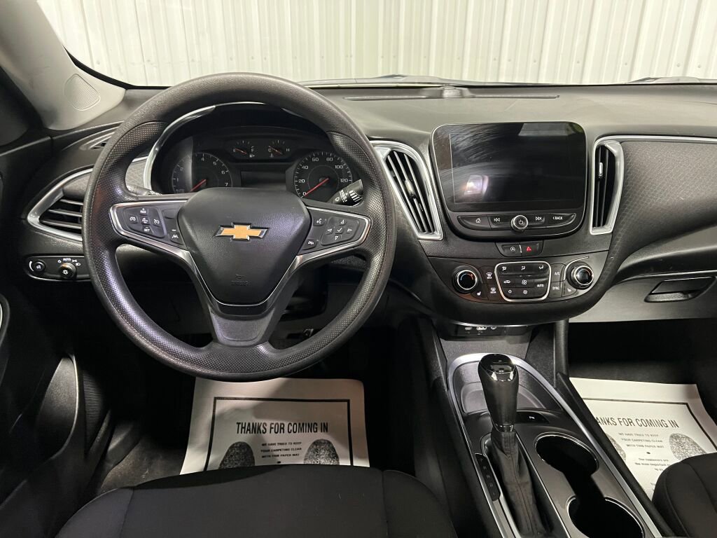 Used 2020 Chevrolet Malibu LT image 4