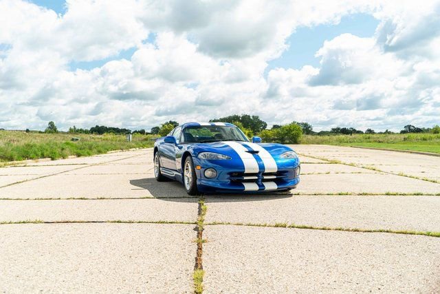 Used 1996 Dodge Viper GTS RWD image 36