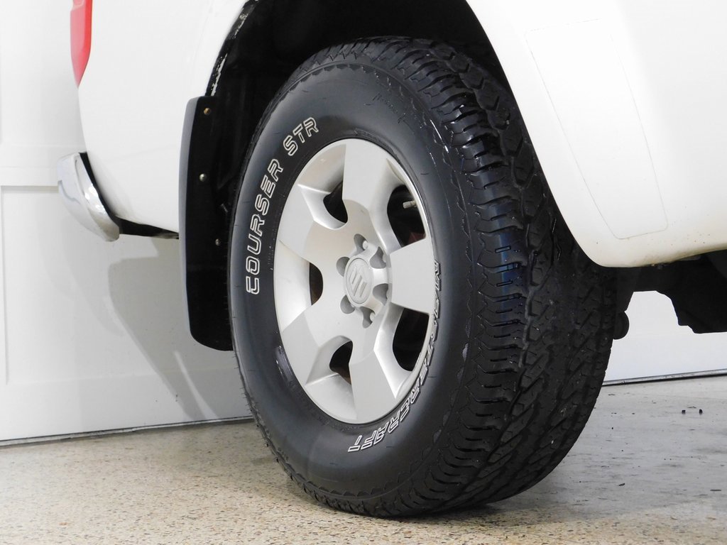 Used 2010 Suzuki Equator 2WD Extended Cab image 8