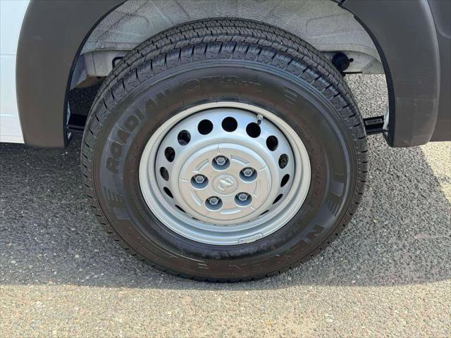 Used 2026 RAM ProMaster 2500 w/ Convenience Group FWD image 11
