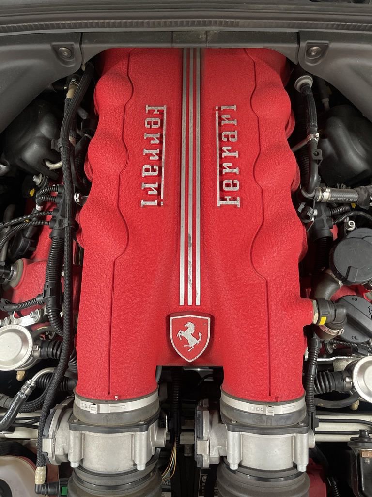 Used 2012 Ferrari California RWD image 37
