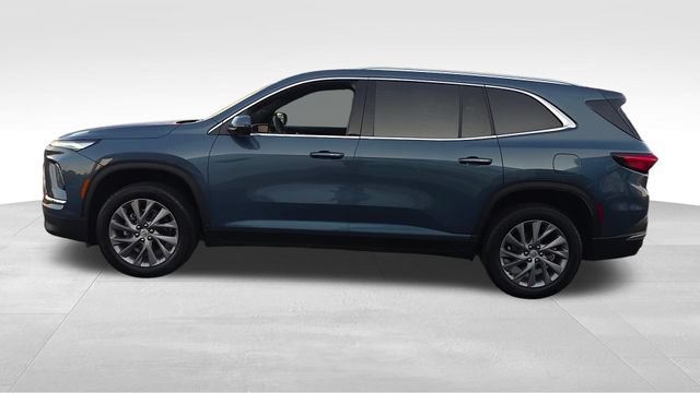 Certified 2025 Buick Enclave Preferred FWD image 9