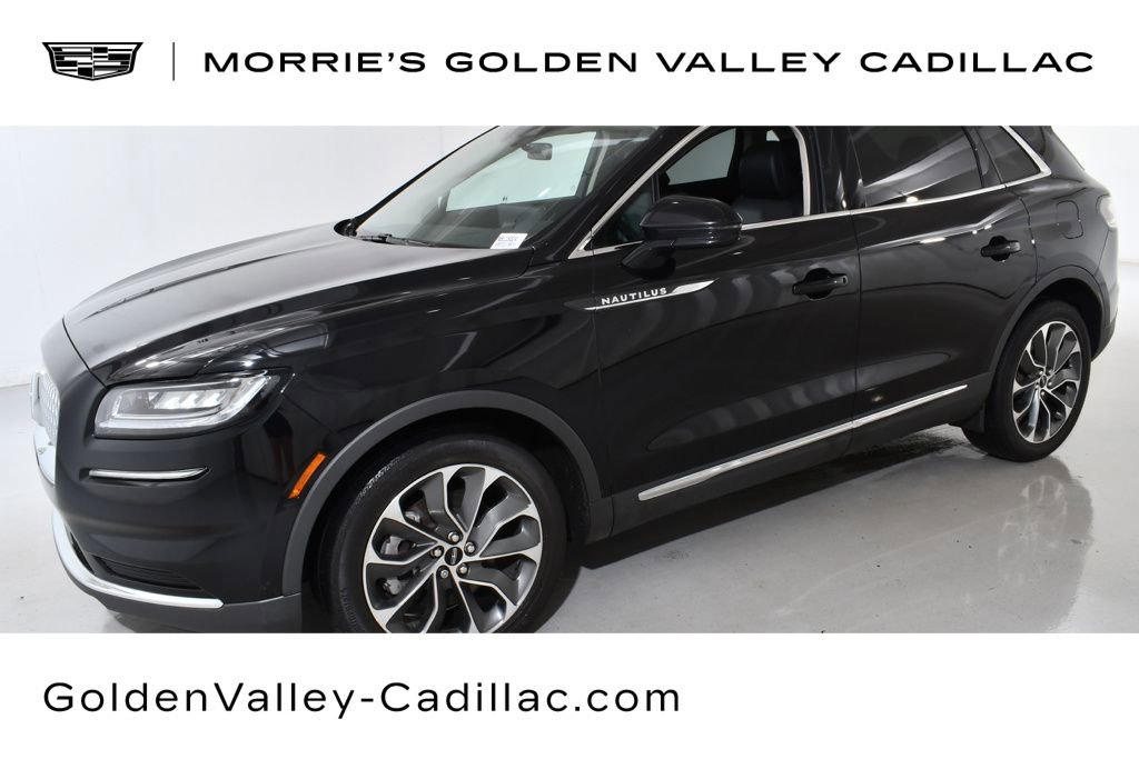 Used 2022 Lincoln Nautilus Reserve image 1
