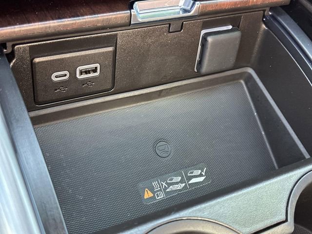 Used 2024 GMC Yukon Denali Ultimate image 39