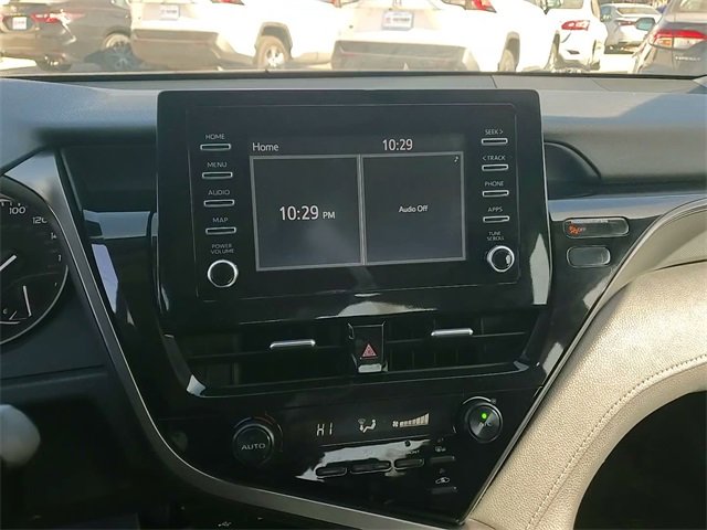 Used 2024 Toyota Camry SE image 17