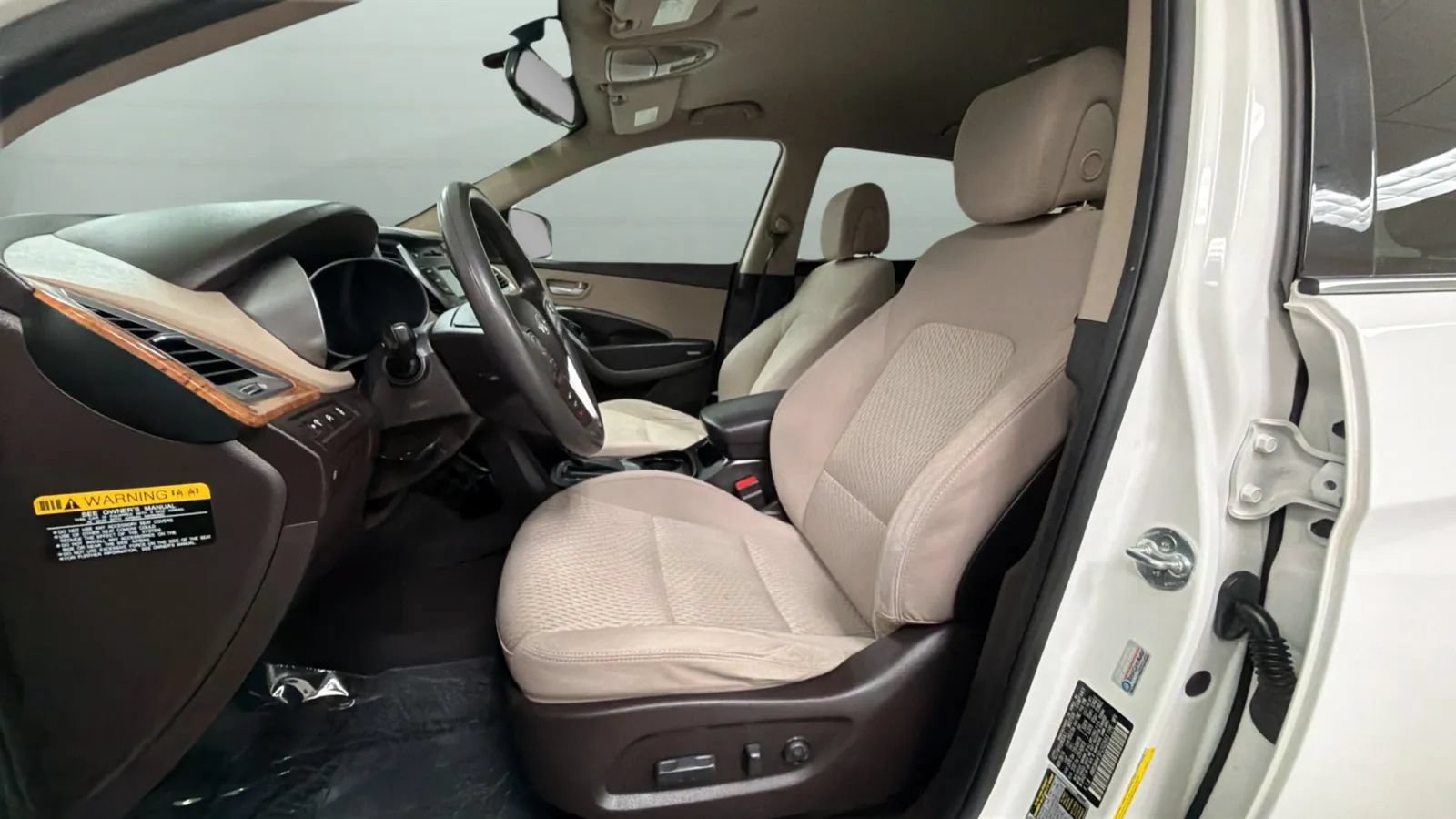 Used 2015 Hyundai Santa Fe GLS FWD image 19