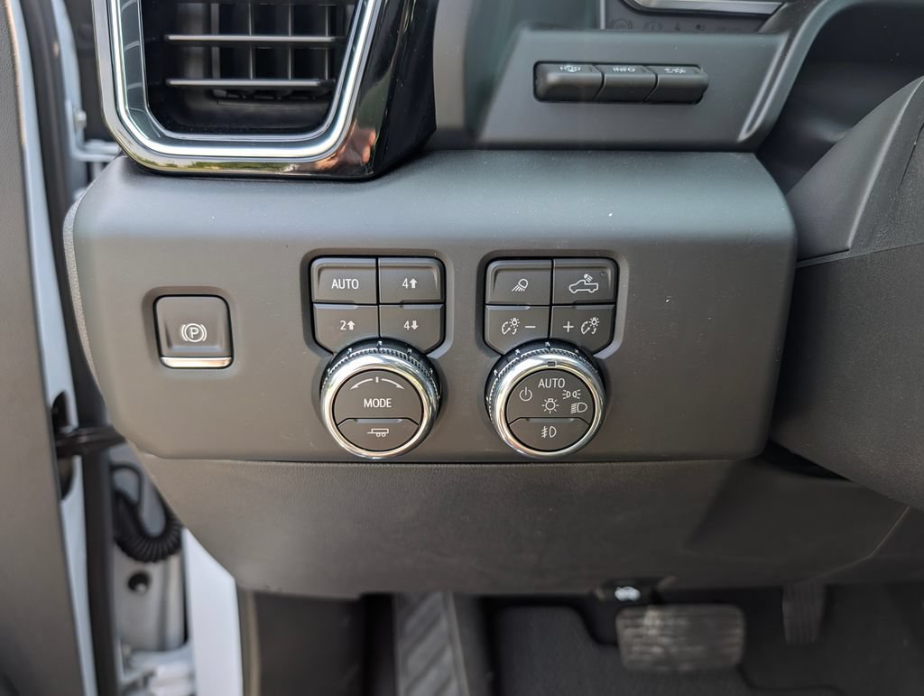 New 2026 GMC Sierra 1500 Denali w/ Denali Reserve Package AWD/4WD image 7