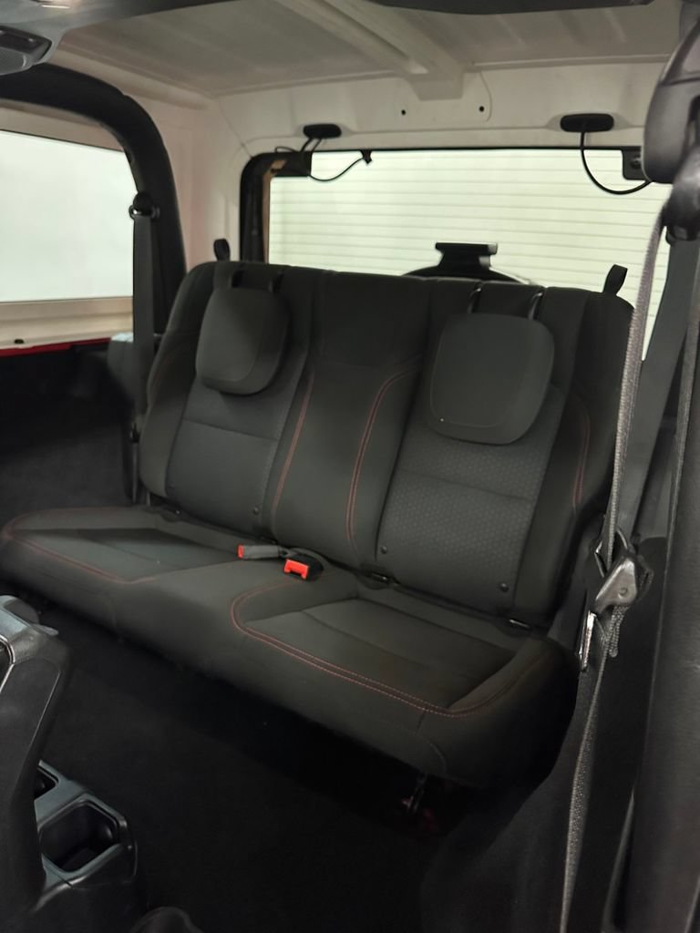 Used 2018 Jeep Wrangler Rubicon w/ Uconnect 4C Nav & Sound Group AWD/4WD image 22