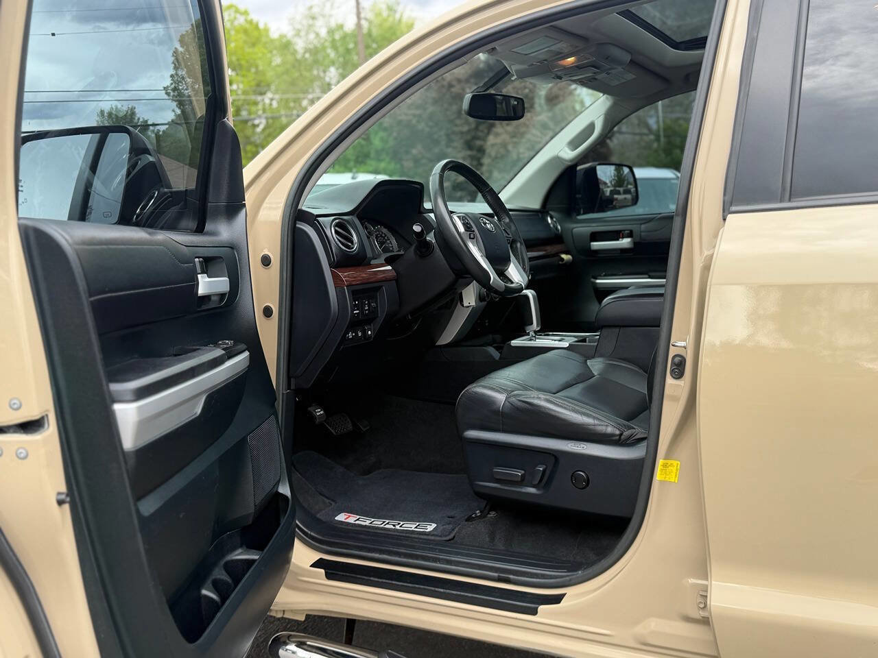 Used 2017 Toyota Tundra Limited w/ Limited Premium Package AWD/4WD image 84