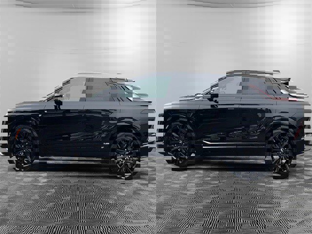 New 2026 Cadillac Lyriq V image 2