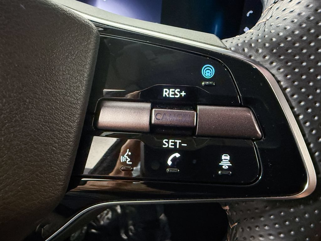Certified 2023 Nissan Ariya FWD image 37