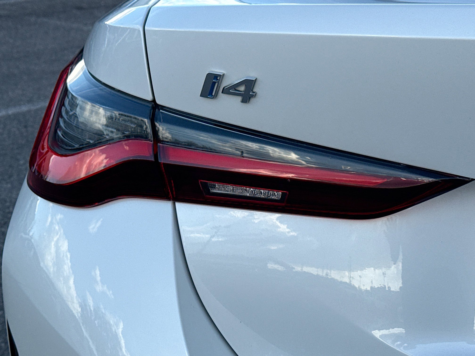 Used 2023 BMW i4 eDrive35 image 10