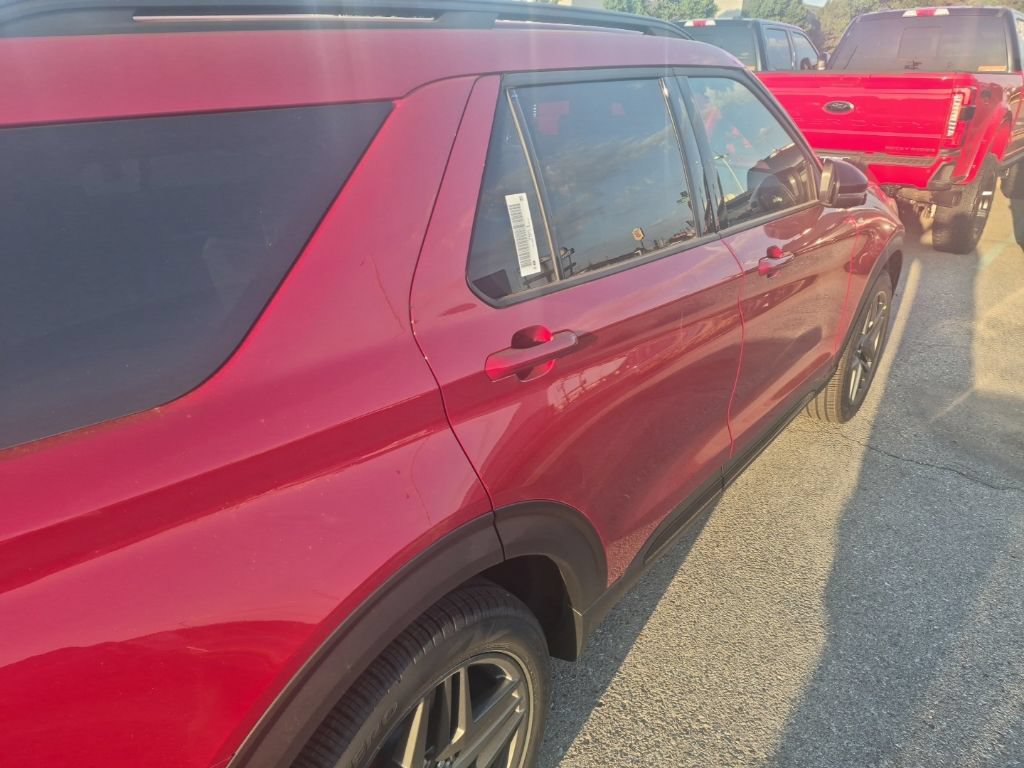 New 2026 Ford Explorer ST-Line w/ ST-Line Street Pack AWD/4WD image 15