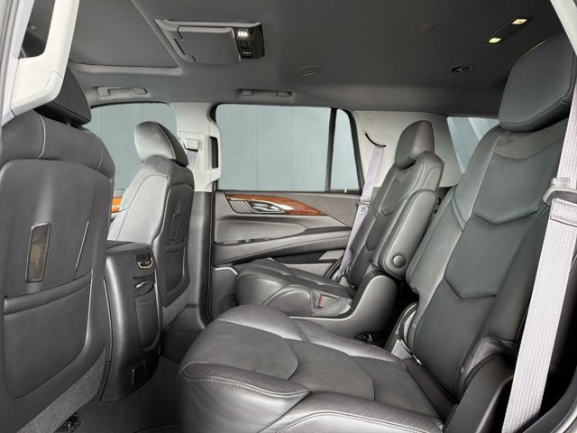 Used 2016 Cadillac Escalade Premium RWD image 11