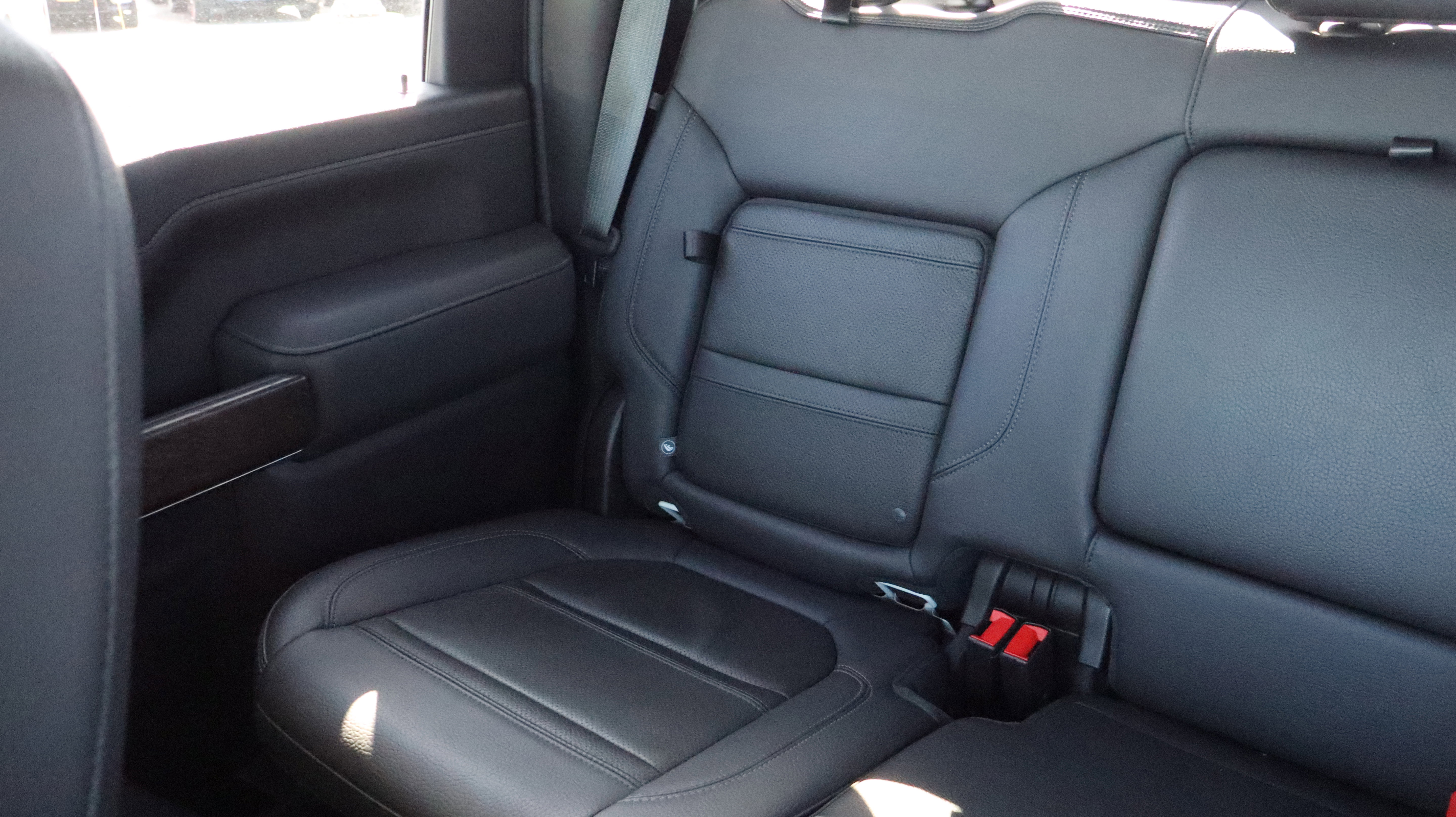 Used 2020 GMC Sierra 3500 Denali w/ Denali Ultimate Package image 14