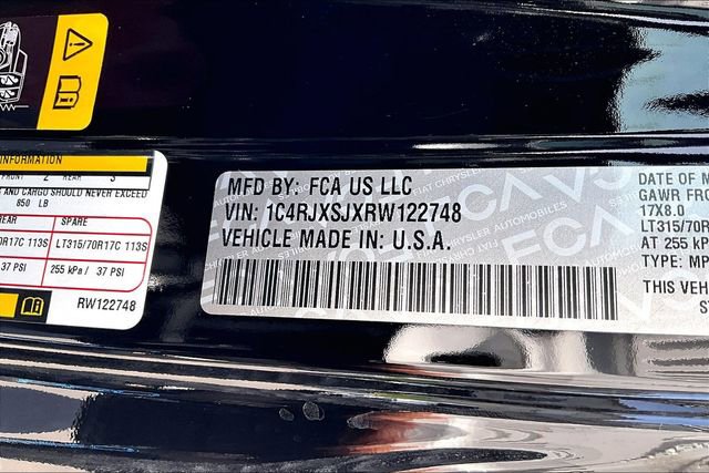 Used 2024 Jeep Wrangler Unlimited Rubicon 392 image 16